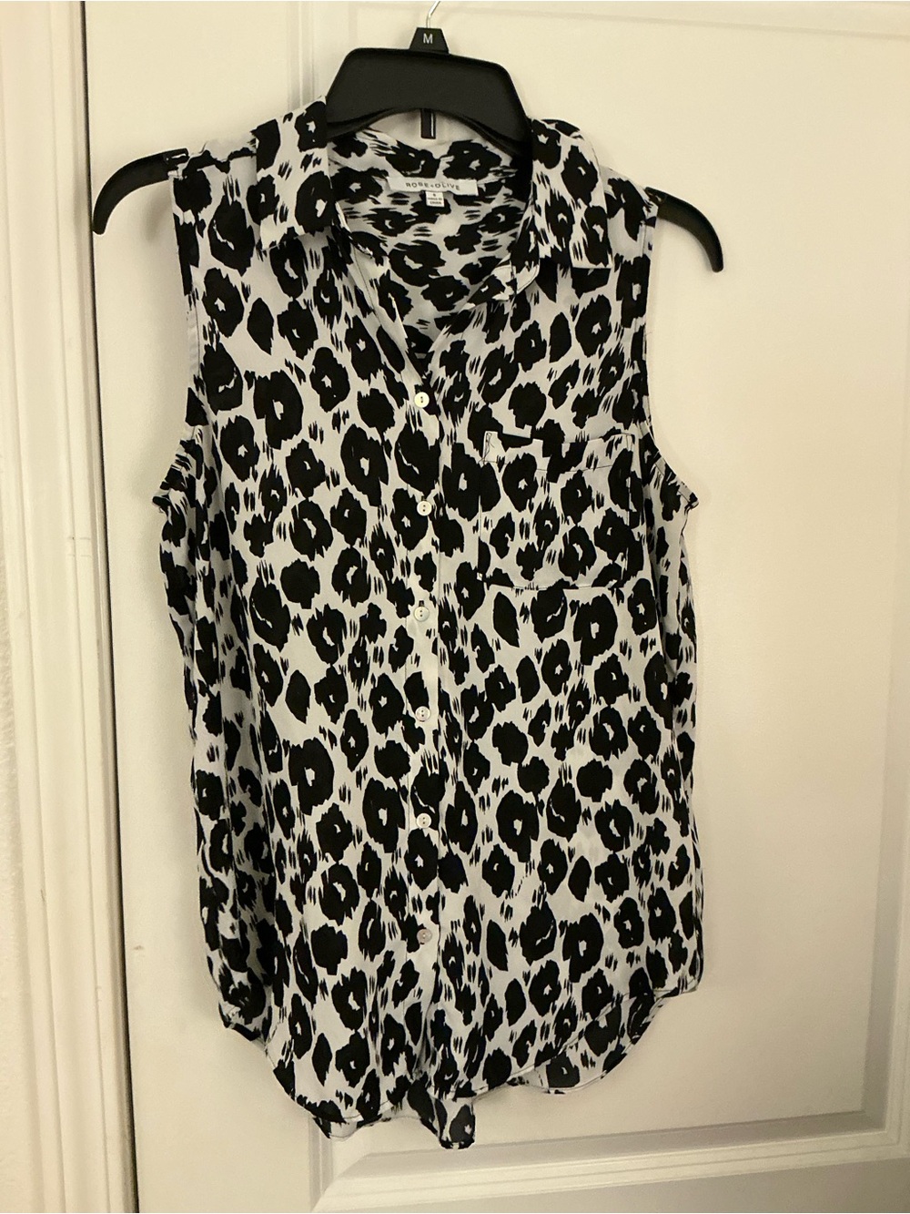 Rose Olive Black White Leopard Animal Print Sleeveless Button Down Blouse S